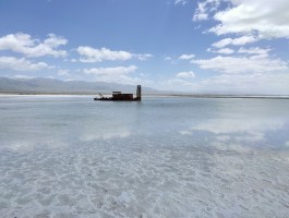 「茶卡盐湖什么季节去最好看」茶卡盐湖旅游旺季是什么时候✅