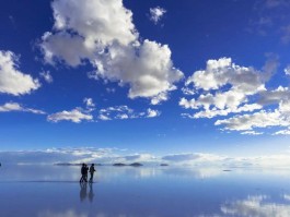 茶卡盐湖和天空之镜是一个地方吗_茶卡盐湖天空一号和天空之镜哪个好