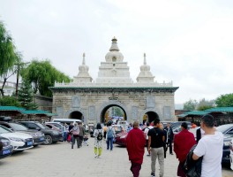 西宁塔尔寺游玩时间_西宁塔尔寺门票多少钱