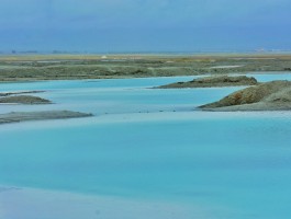 青海翡翠湖的故事传说是什么_青海翡翠湖旅游攻略