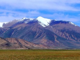 察尔汗盐湖在哪个省青藏高原_察尔汗盐湖在青海地图什么位置