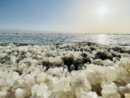 茶卡盐湖的盐_茶卡盐湖的盐是怎样形成的