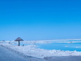 茶卡和察尔汗盐湖_茶卡和察尔汗盐湖的盐哪个比较好