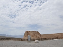 嘉峪关长城第一墩图片_嘉峪关长城第一墩门票多少钱