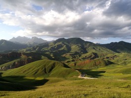 卓尔山风景区游玩攻略_卓尔山风景区游玩攻略一日游