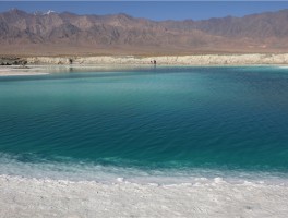 青海翡翠湖是什么矿_青海翡翠湖是几a景区